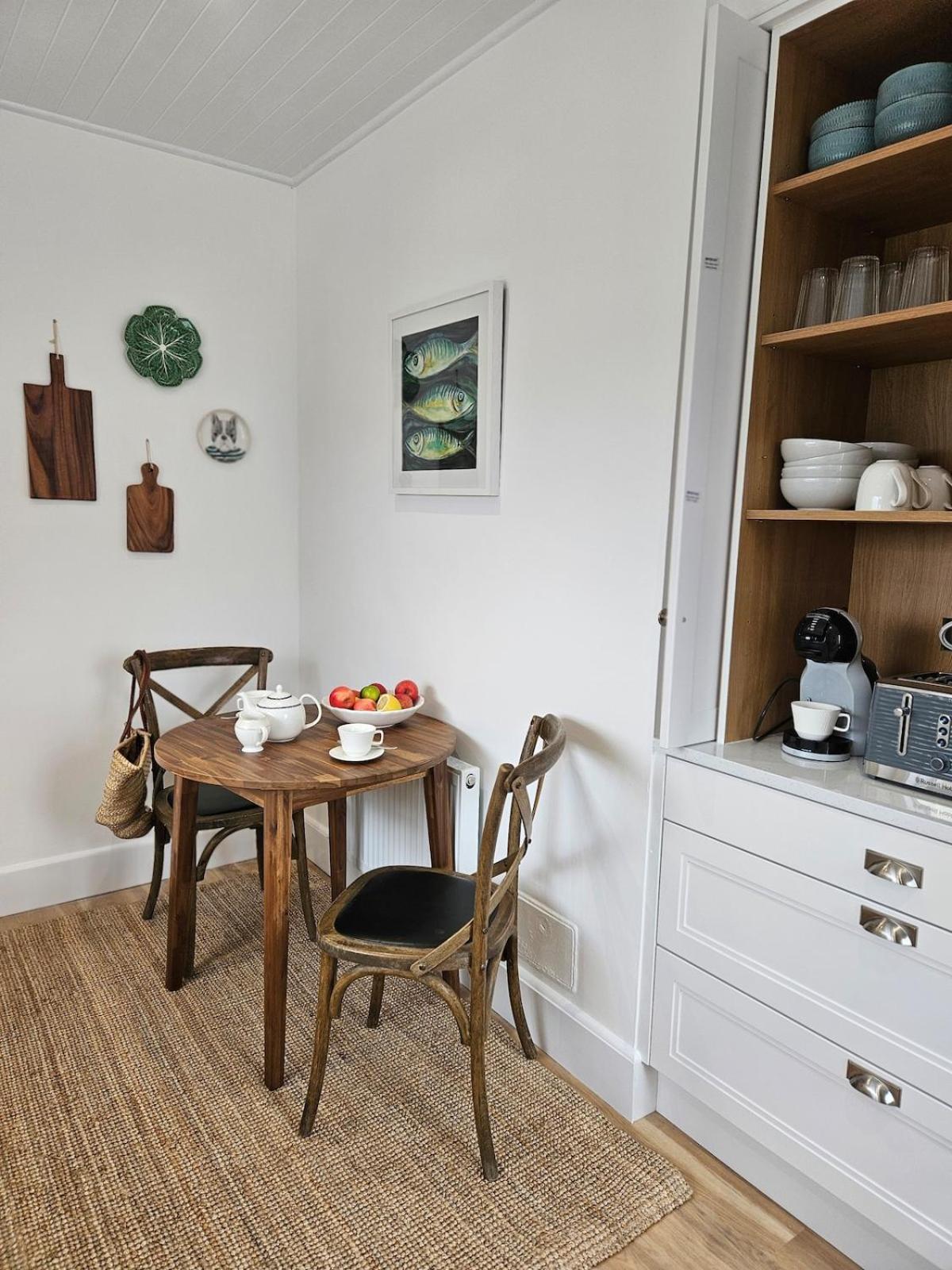 Hébergement de vacances Three Bedroom Cosy Quiet Luxury In The Burren Wild Atlantic Way Galway