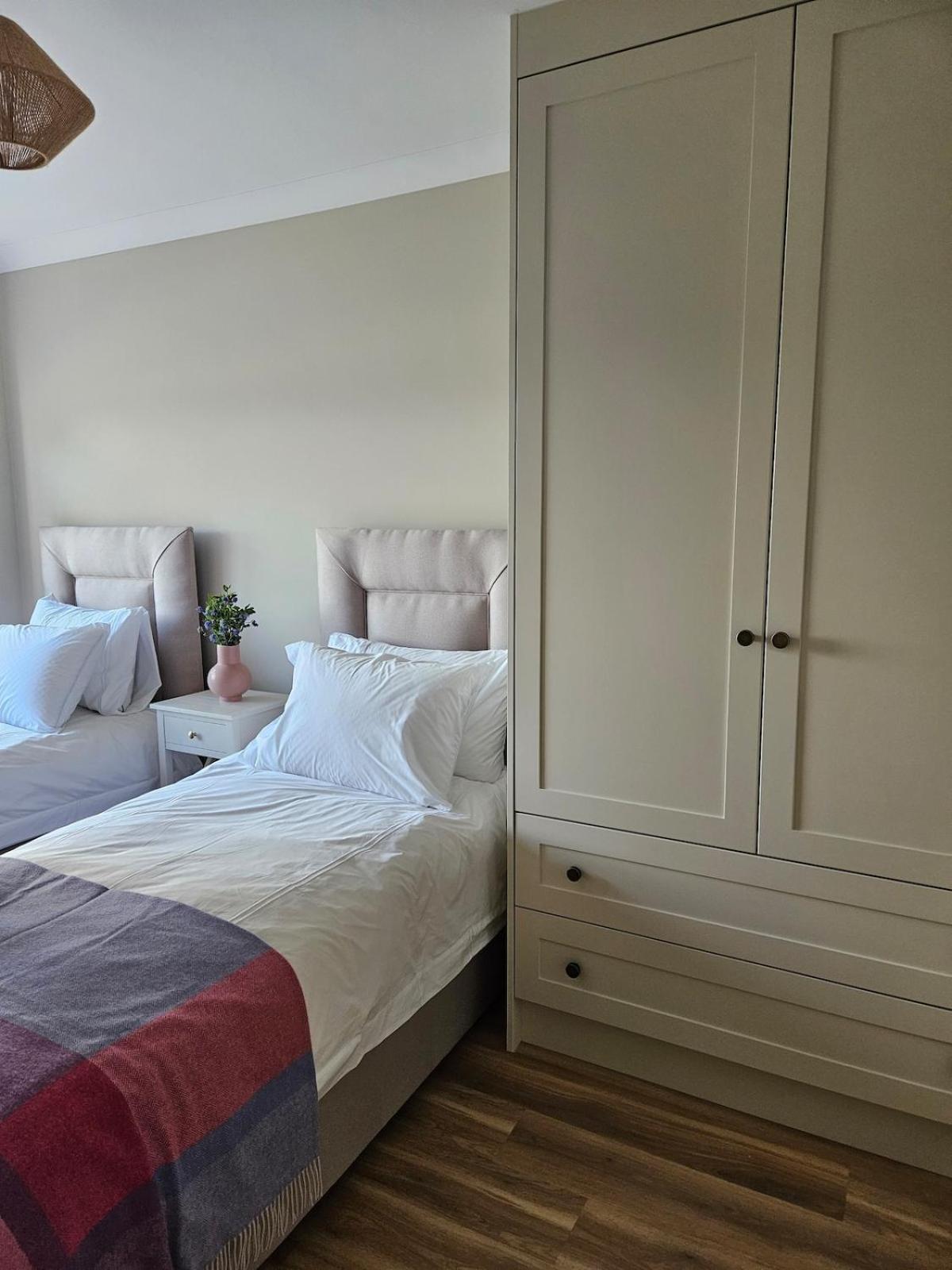 Hébergement de vacances Three Bedroom Cosy Quiet Luxury In The Burren Wild Atlantic Way *